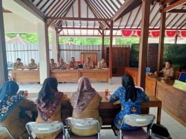 AWAL BULAN DESEMBER 2025 PEMERINTAH KALURAHAN PUCANGANOM MELAKSANAKAN RAKOR RUTIN